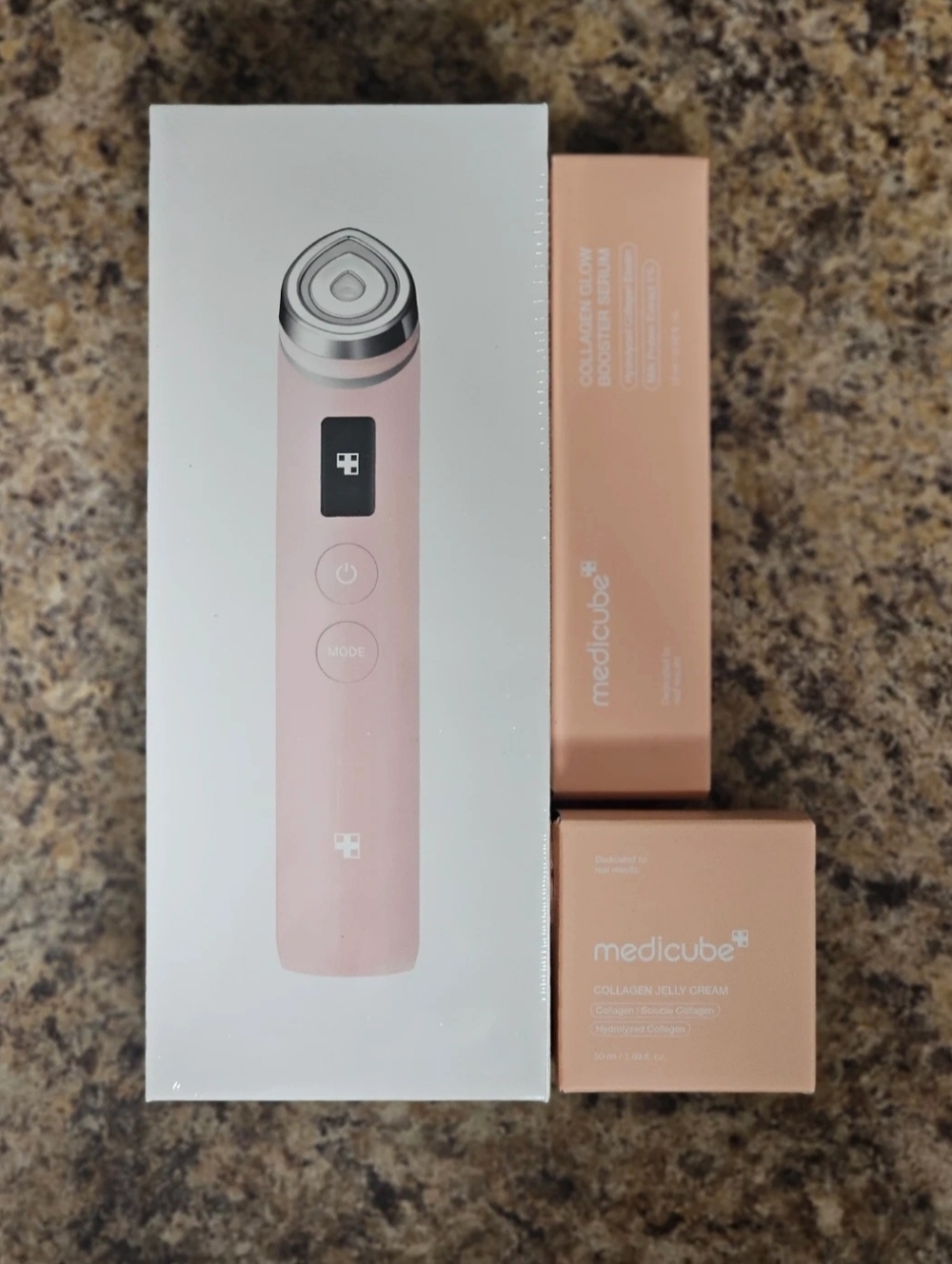 MEDICUBE Booster Pro Collagen Set (Pink)